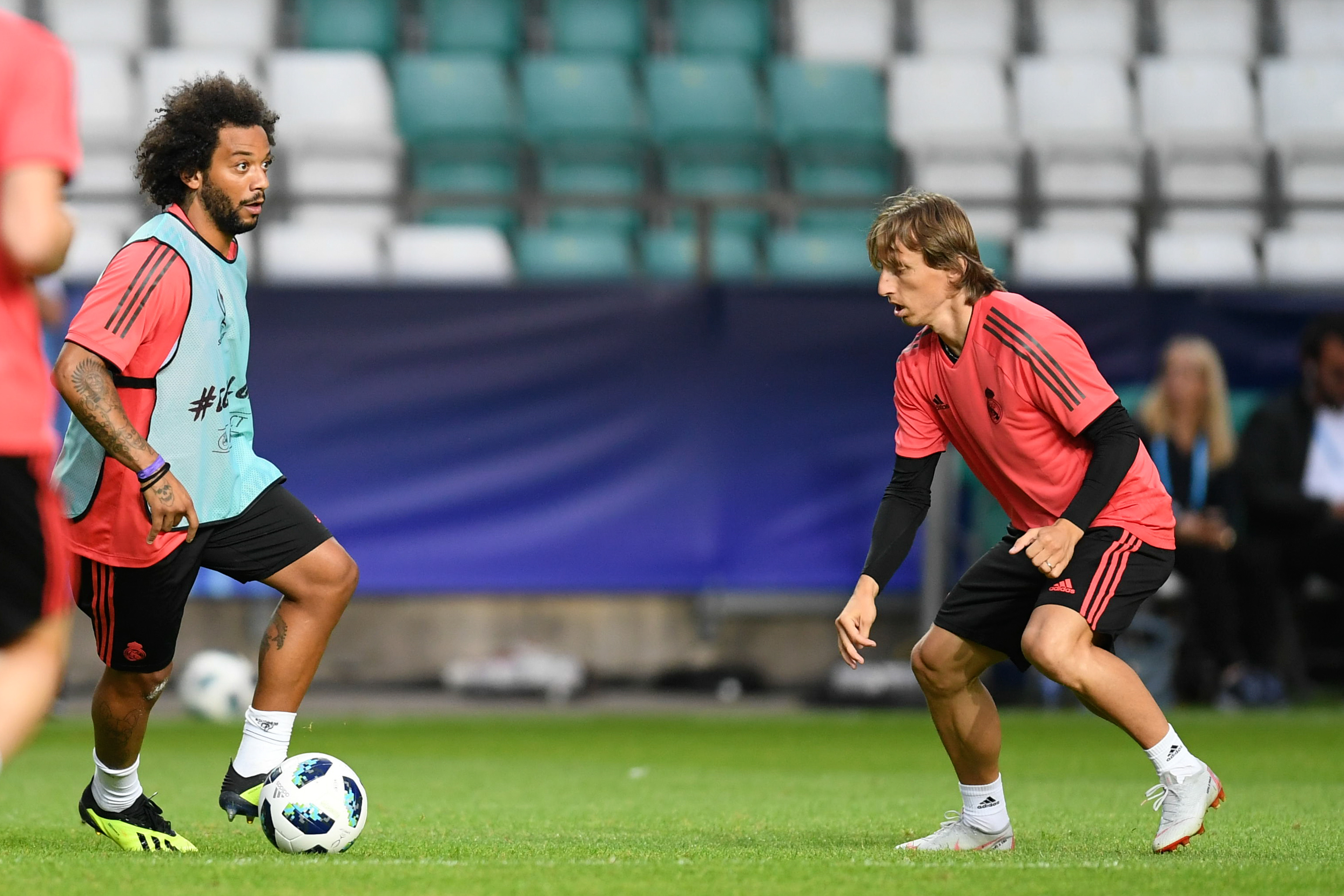 亚博网址 -今晚波士顿凯尔特人备战欧超杯；临场应变细节曝光；悬念犹存；临场指挥获称赞的简单介绍