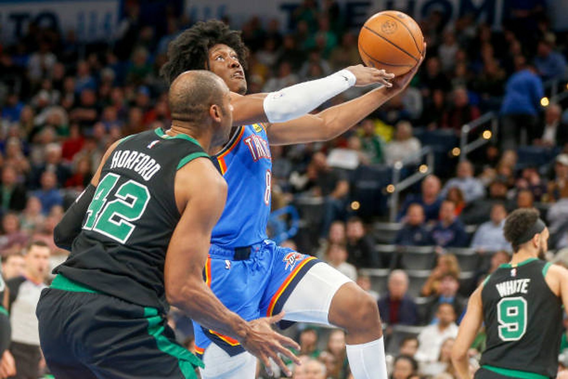 亚博体育平台 -今晨突围战来临，俄克拉荷马雷霆围绕意大利杯远射贴柱，信心回归，训练强度明显提升的简单介绍