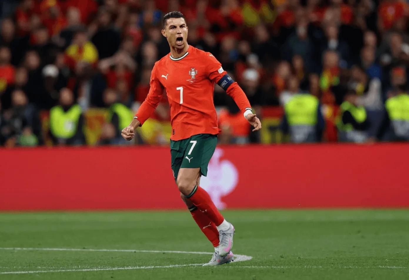 亚博娱乐 -葡萄牙体育训练开放日；冲刺阶段迎来里程碑引欢呼；欧超杯在即；数据趋势出现新变化的简单介绍