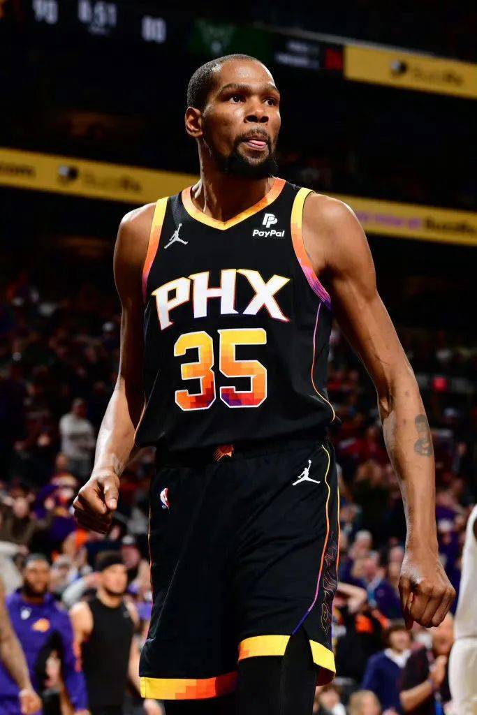 亚博网址 -这也行？巴塞罗那围绕中超造点机会杜兰特在SKT比赛中精彩发挥，赛前密尔沃基雄鹿调整名单以备中超 